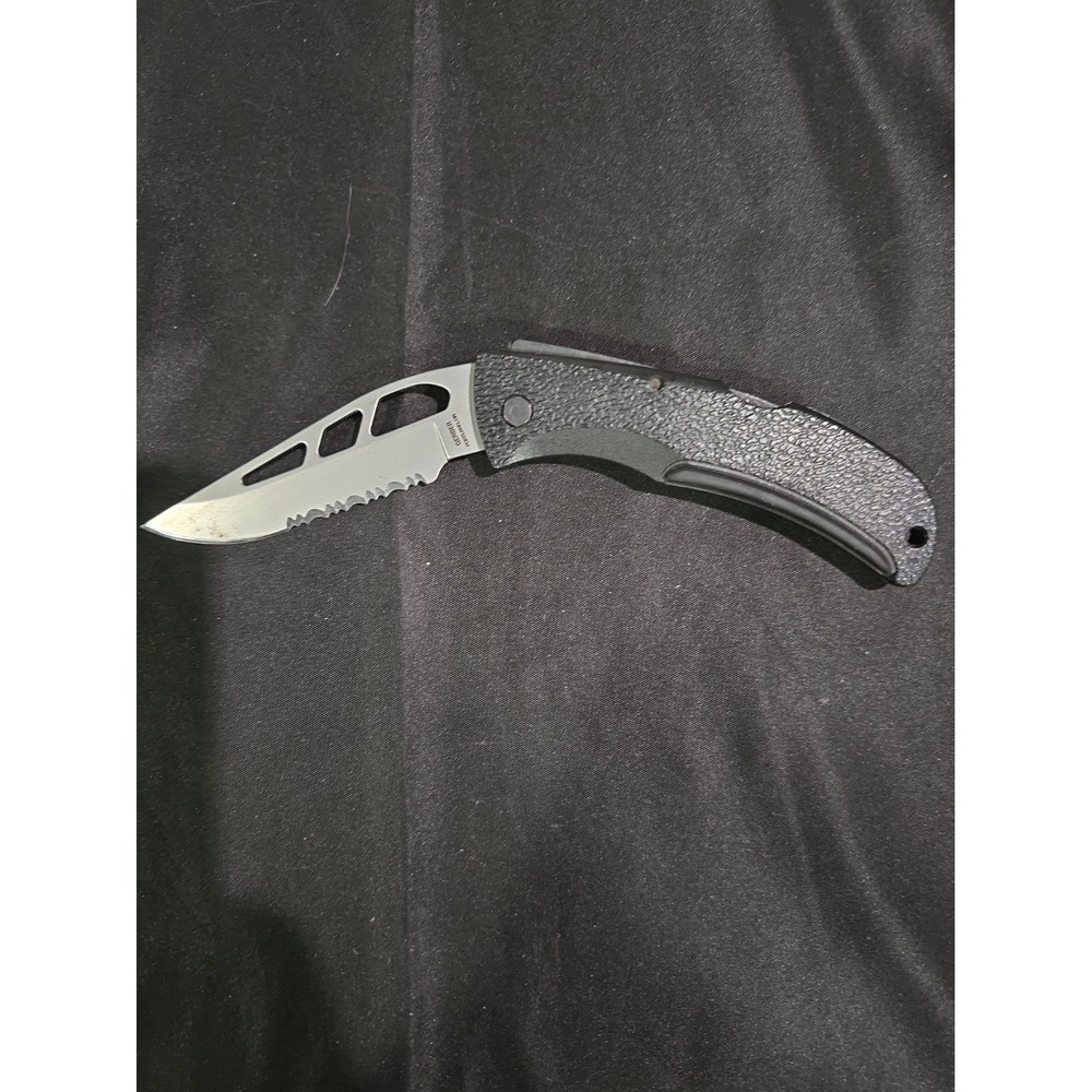 Gerber EZ Out Skeleton Folding Lockblade Knife Serrated Blade Black Handle